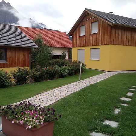 Feriendorf Uorsin Scuol Eksteriør bilde